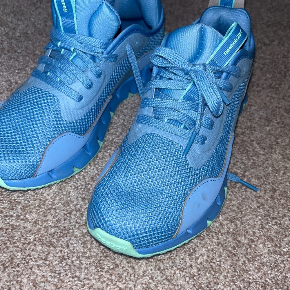 Jessie James Decker Reebok sneakers